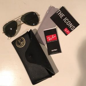 Almost Never Used Ray Ban Aviators